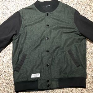 The quiet life jacket